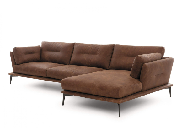 Nr. 10 / Sofa oder Ecke / in Stoff oder Leder / ab 2470 €